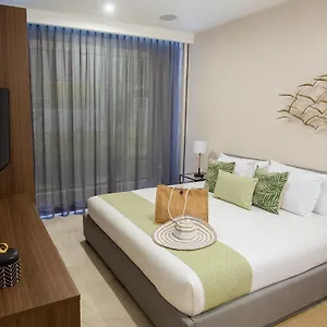 the-shore-at-46th-hotel.allrivieramayahotels.com/